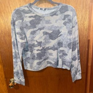 Camo crop